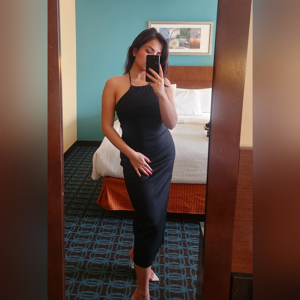 Tari Halter Maxi Dress